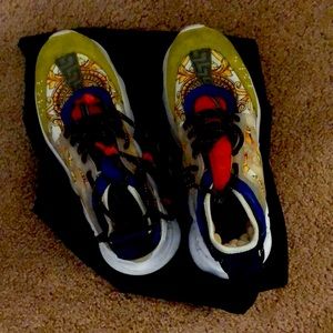 Fairly used versace chain reaction